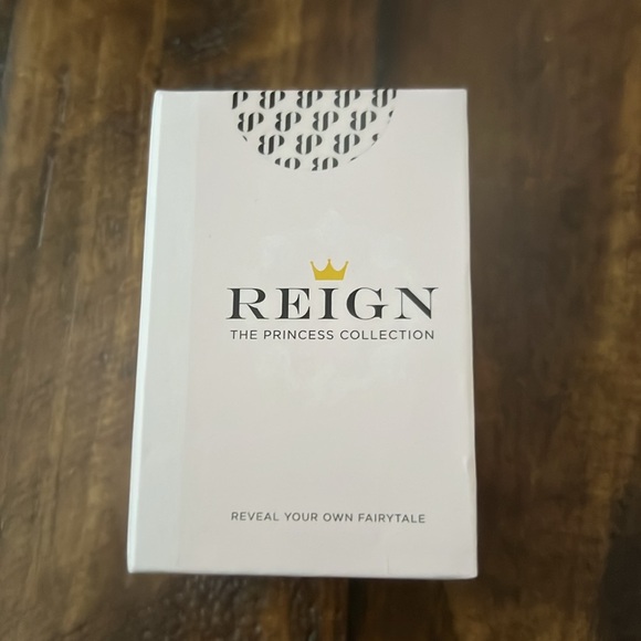 NEW!! BP Reign Princess Collection “A Majestic Statement” Ring Size 9 - Picture 2 of 3